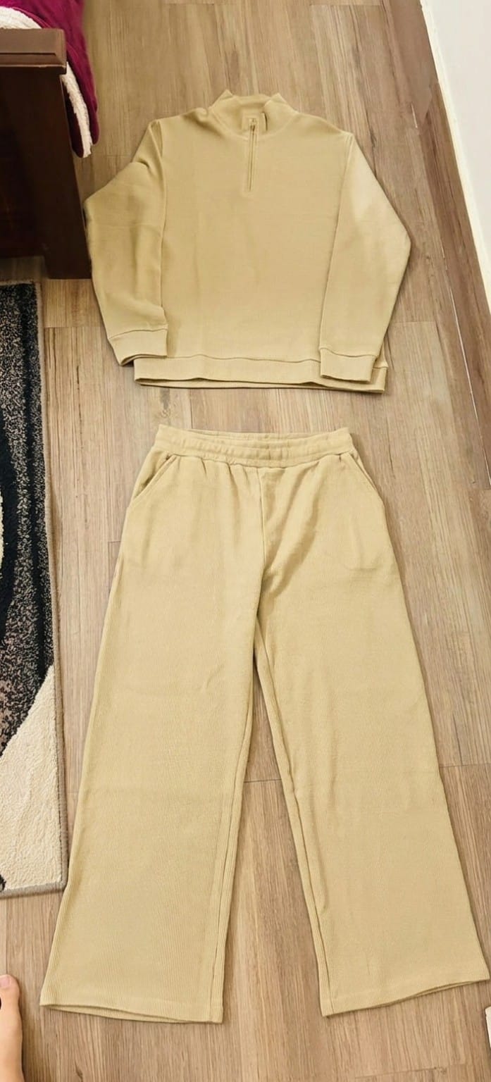 Quarter zipper    cotton  waffle knitted Beige