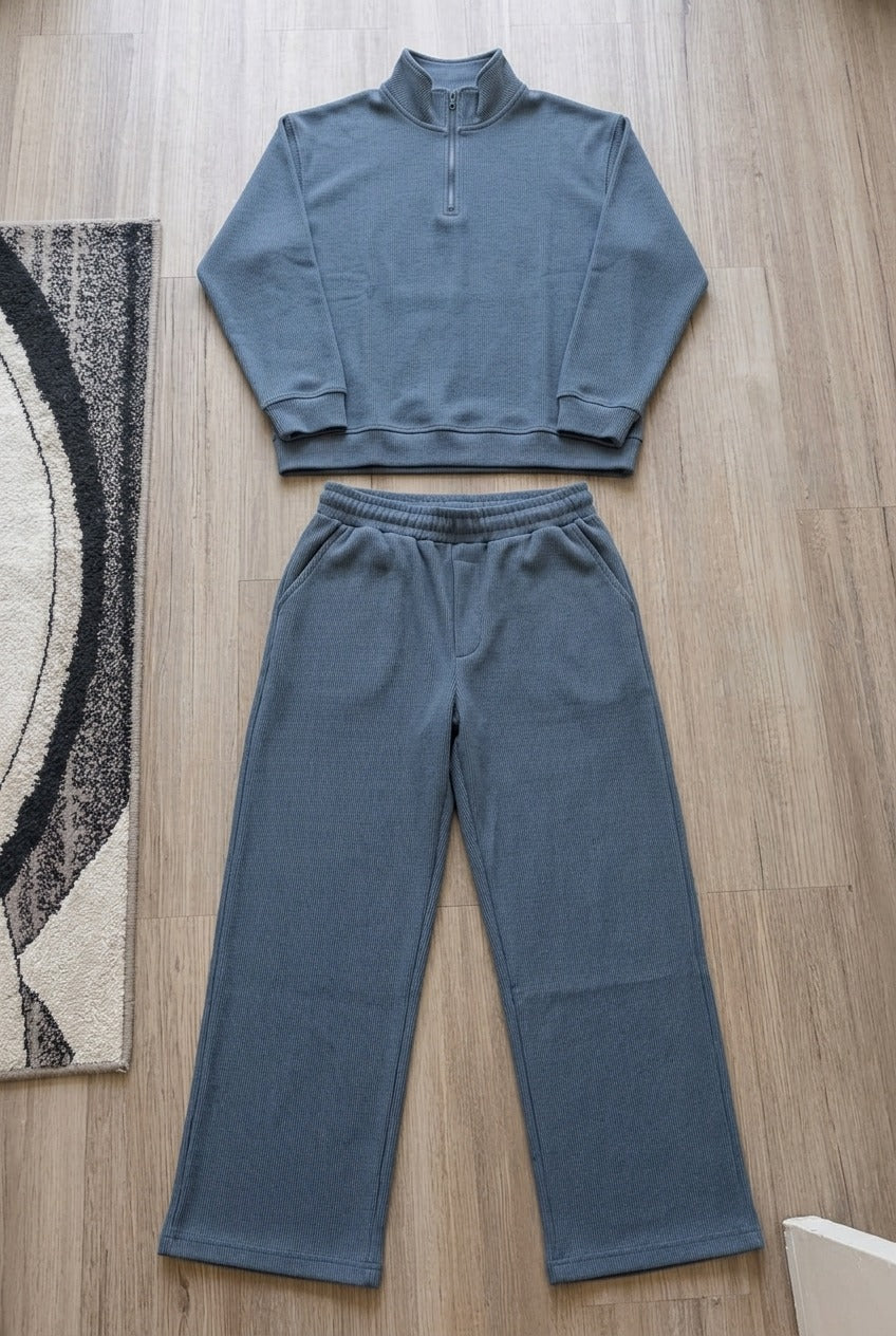 Quarter zipper   waffle knitted dark grey